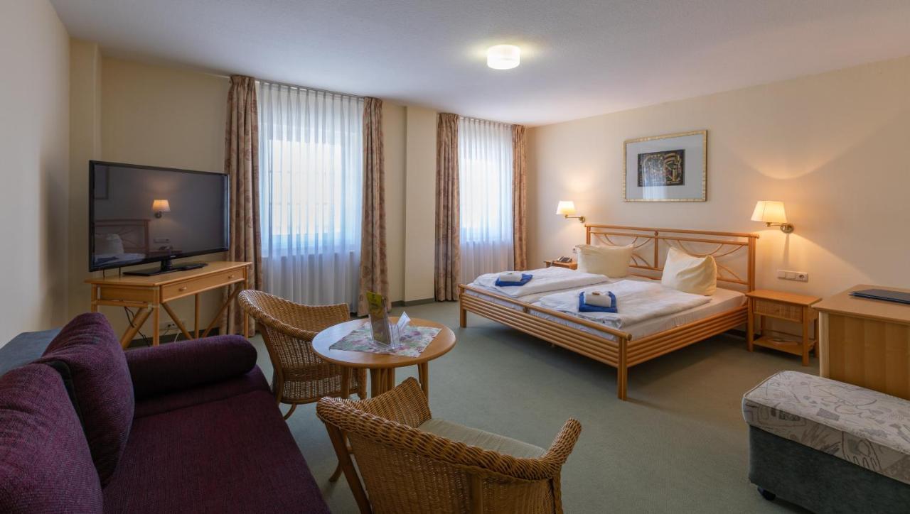 Hotel Am Wariner See מראה חיצוני תמונה