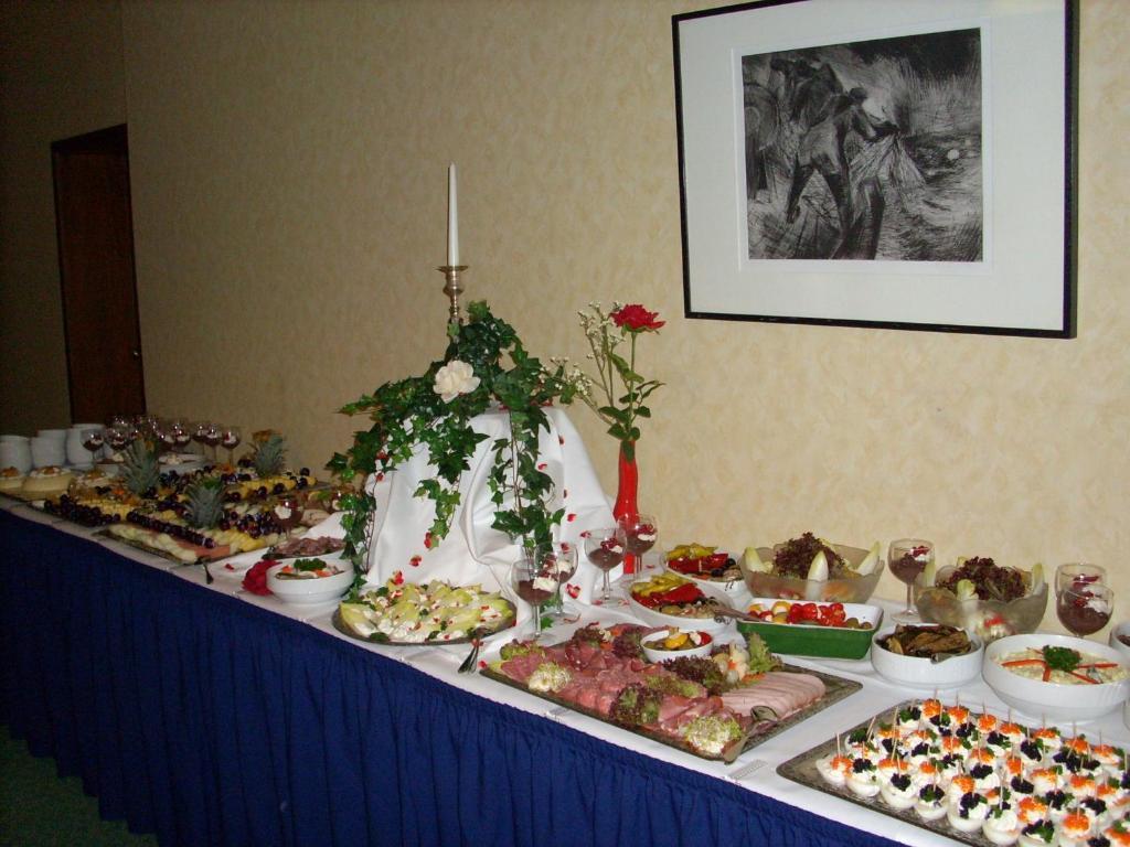 Hotel Am Wariner See מראה חיצוני תמונה