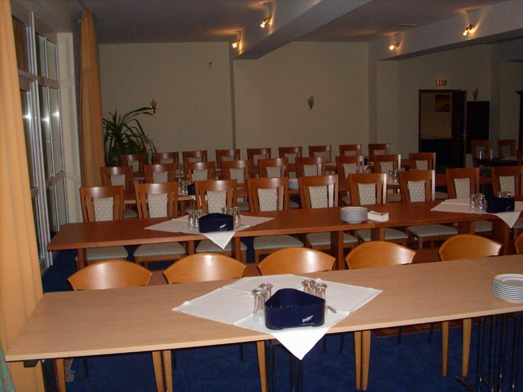 Hotel Am Wariner See מראה חיצוני תמונה